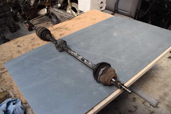 CARDAN DROIT OPEL ZAFIRA A 2.0DTI - Vue 1